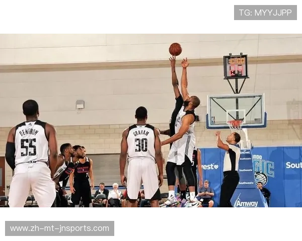 如何下载官方NBA直播软件观看最新比赛